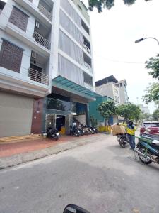 Bán PHÂN LÔ TAM TRINH 60m 6 Tầng - Ô Tô tránh đỗ, Mặt tiền Rộng vỉa hè đá bóng, Thang máy chỉ hơn 15 tỷ.